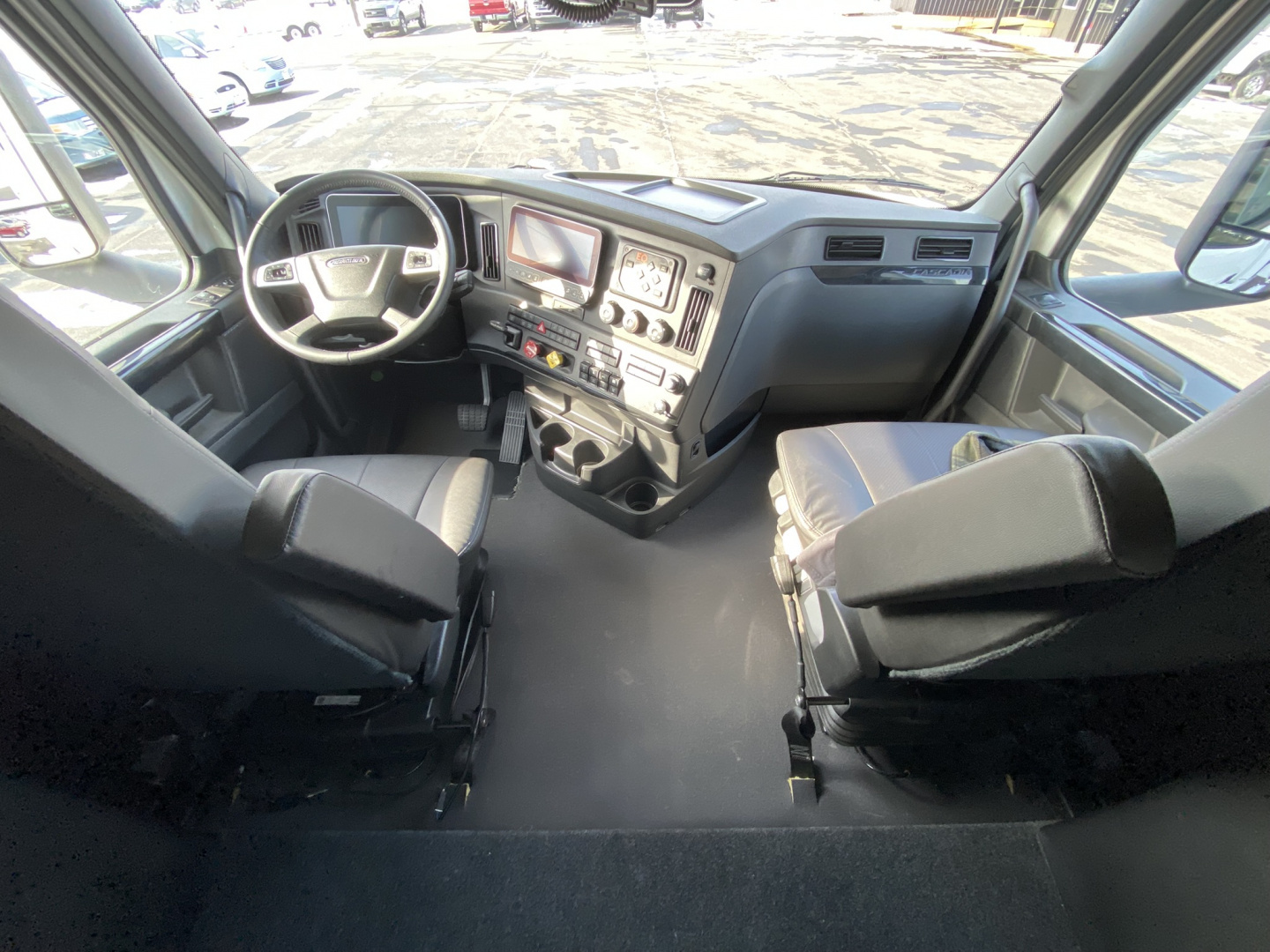 New JDCC 46' Freightliner Custom Coach