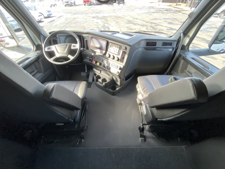 New JDCC 46' Freightliner Custom Coach