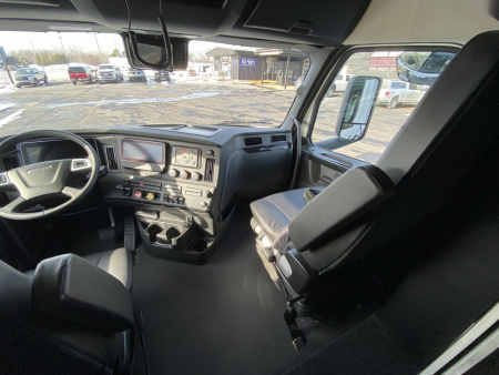 New JDCC 46' Freightliner Custom Coach