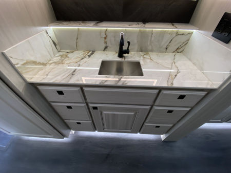 New JDCC 46' Freightliner Custom Coach