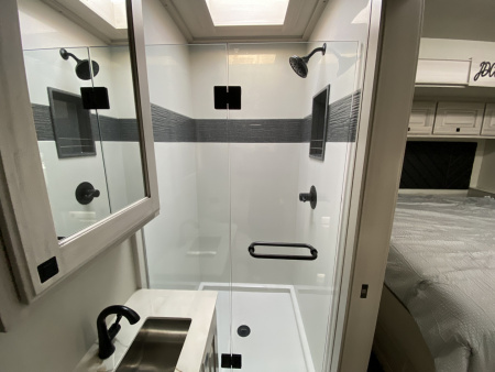 New JDCC 46' Freightliner Custom Coach