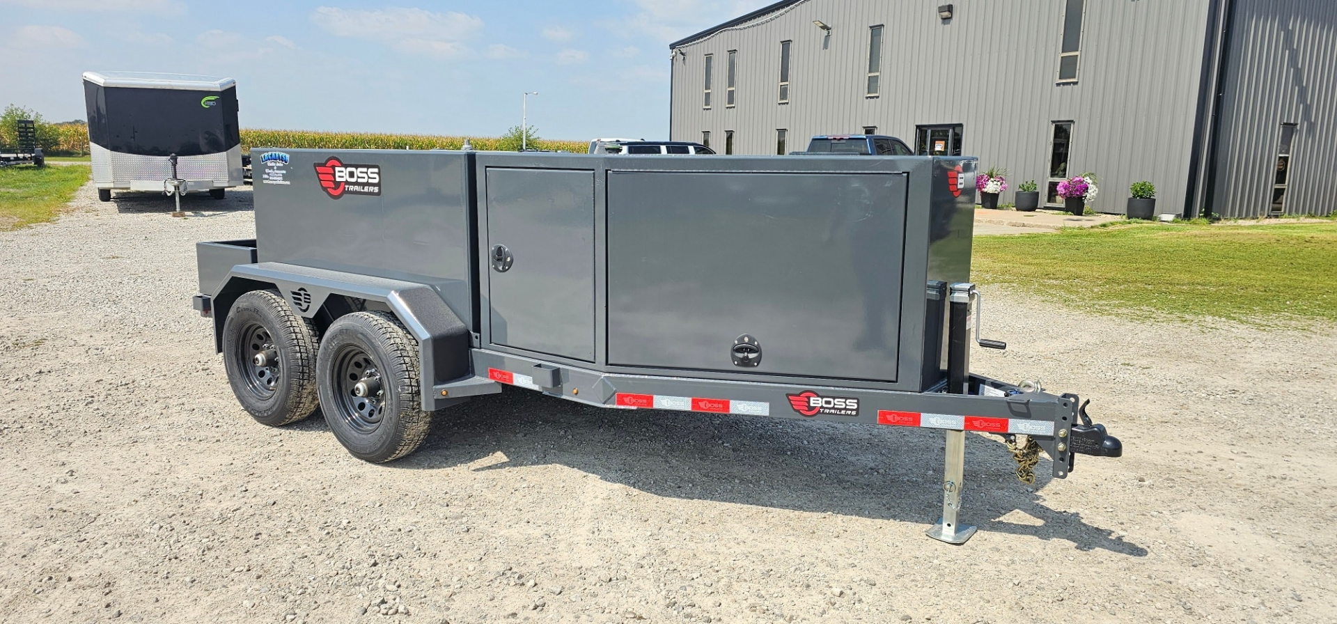 2026 BOSS 590 Gal Square Tank Fuel Trailer photo 2