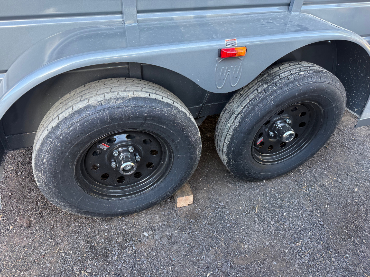 New 5X10 Livestock All Around 6'2" Tall