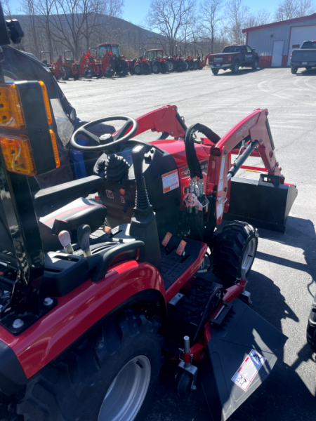New Mahindra 11204FHIL HST Tractor