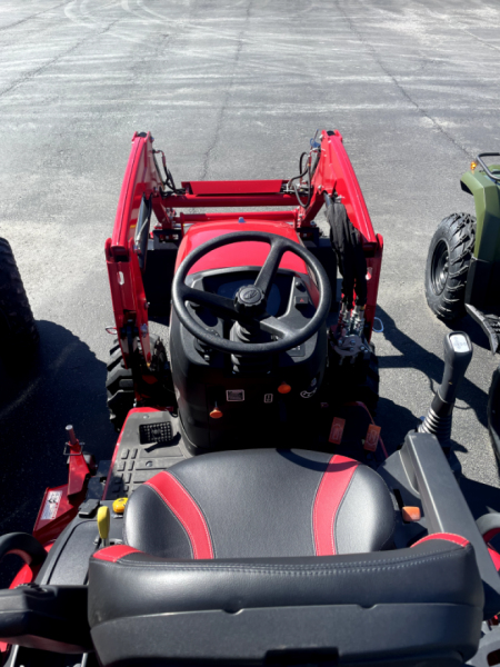 New Mahindra 11204FHIL HST Tractor