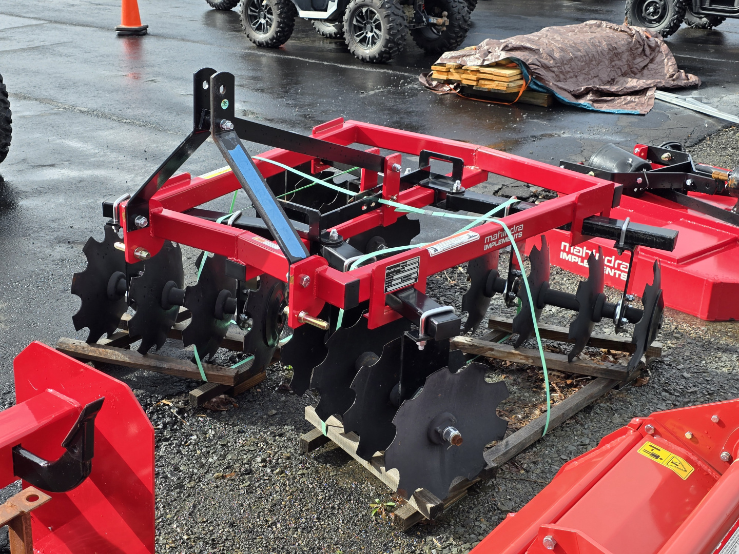 New 2025 Mahindra Disc Harrow 16x16 66"