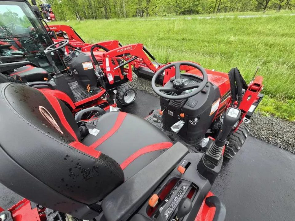 New Mahindra 11264FHILB HST Tractor