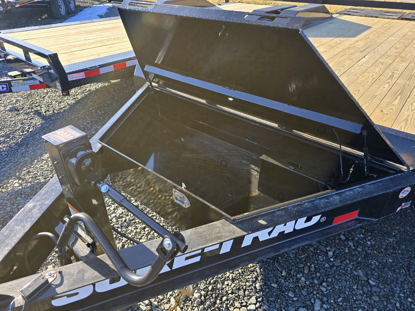 New 2026 Sure-Trac 7x17+3 17.6K Full Width Equipment Trailer- HD Bulkhead with Integrated Tie Downs- Drove Over Fenders- Full Width Ramps- Oversized Stake Pockets- Built-in Toolbox with Interior Light