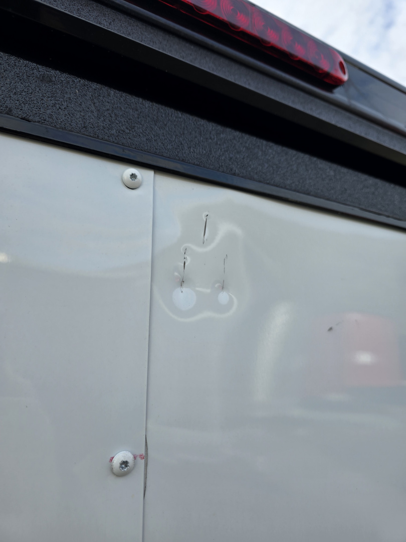 New 2026 Look Trailers 5x8 3K Enclosed Trailer *DENT ON RAMP DOOR*- Ramp Door- 1 Piece Aluminum Roof- Blackout Trim