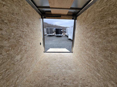 New 2026 Look Trailers 5x8 3K Enclosed Trailer *DENT ON RAMP DOOR*- Ramp Door- 1 Piece Aluminum Roof- Blackout Trim