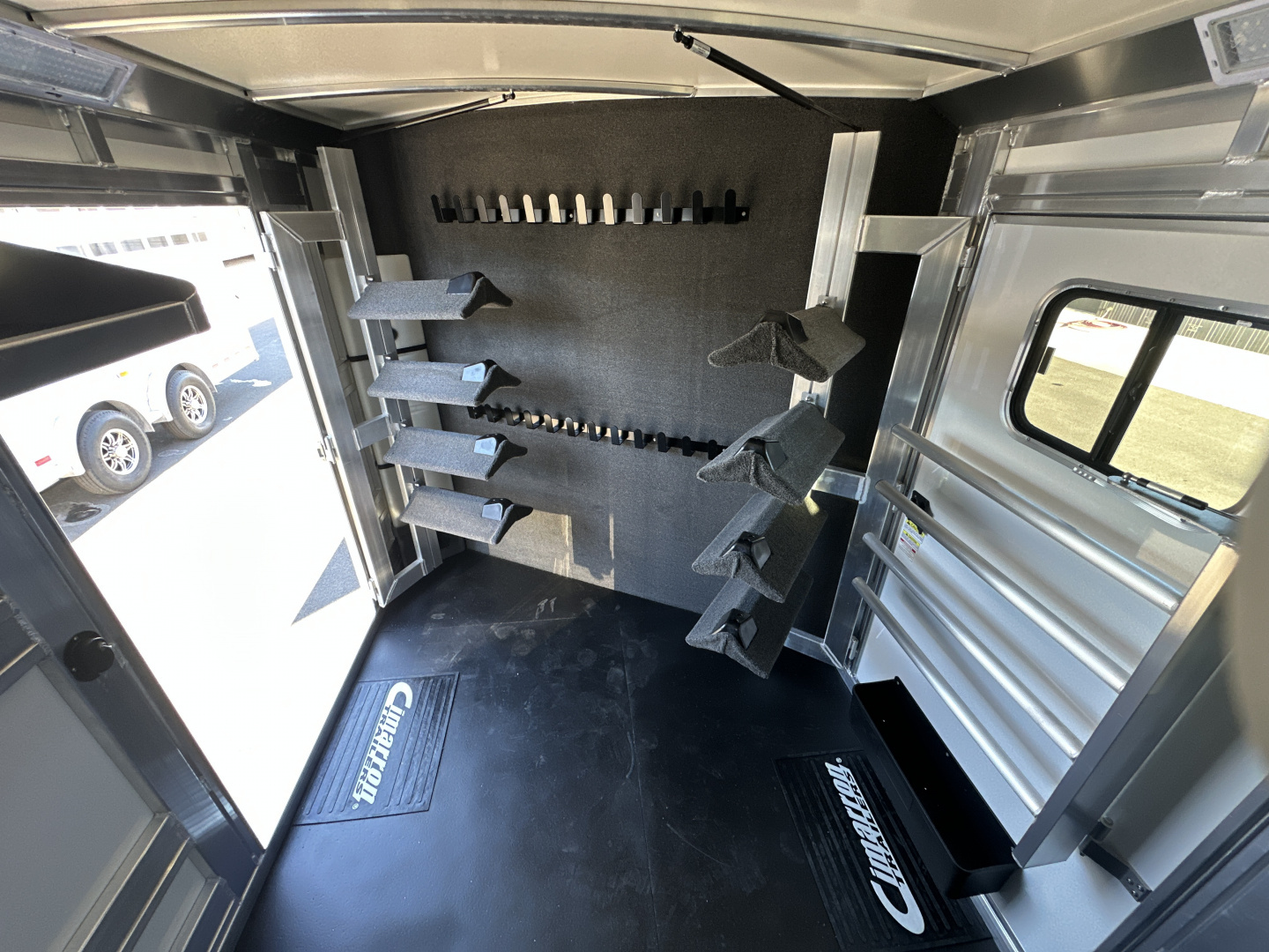 New 2026 Cimarron Winstar 6 Horse with Dual Man Doors