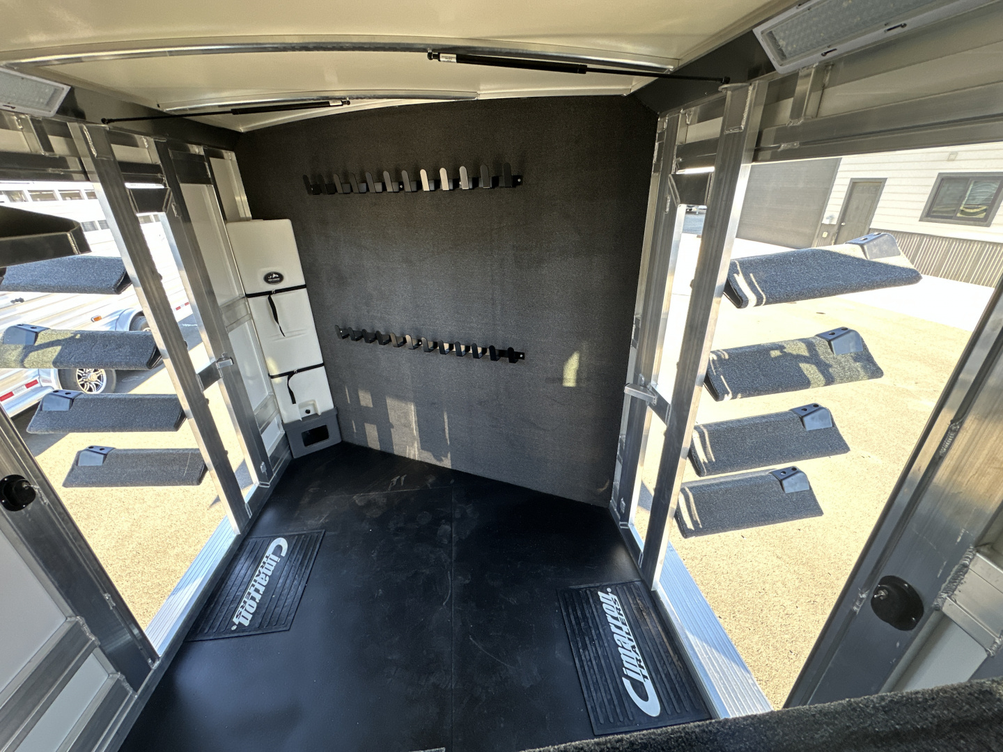 New 2026 Cimarron Winstar 6 Horse with Dual Man Doors