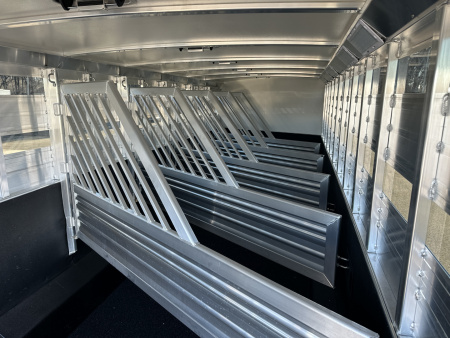 New 2026 Cimarron Winstar 6 Horse with Dual Man Doors