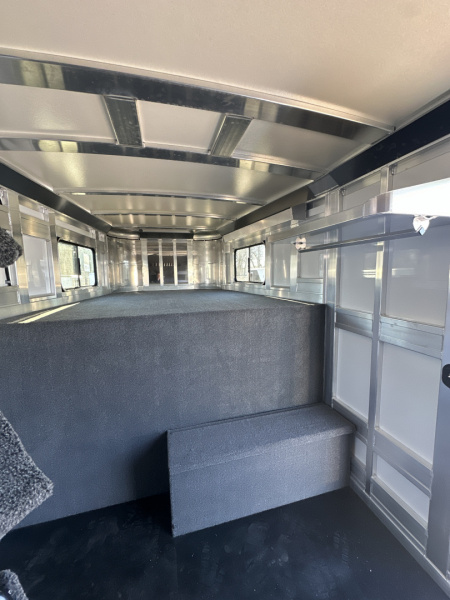 New 2026 Cimarron Winstar 6 Horse with Dual Man Doors