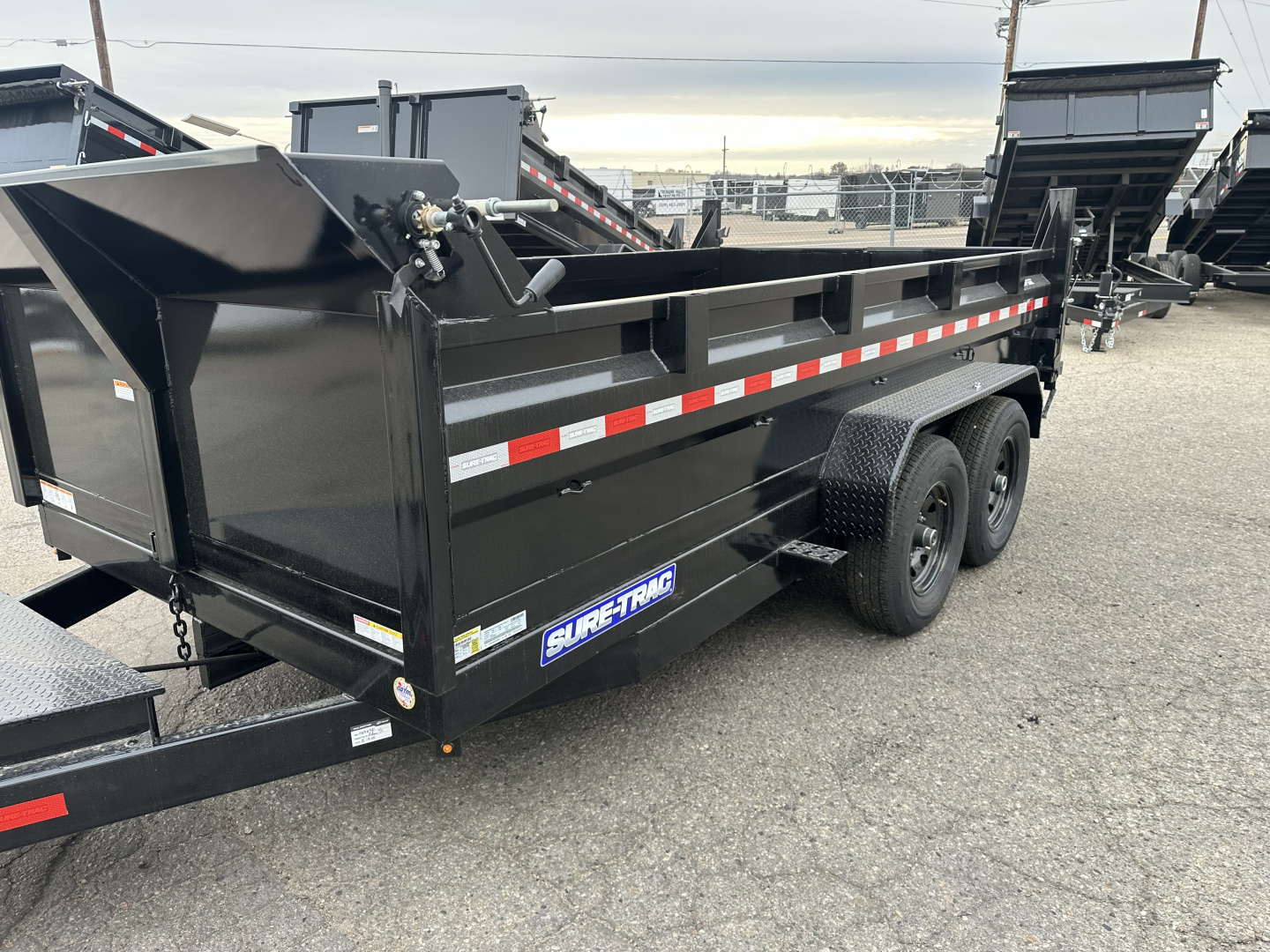 New 2026 Sure-Trac 7X14 14K HD LP Scissor Dump Trailer