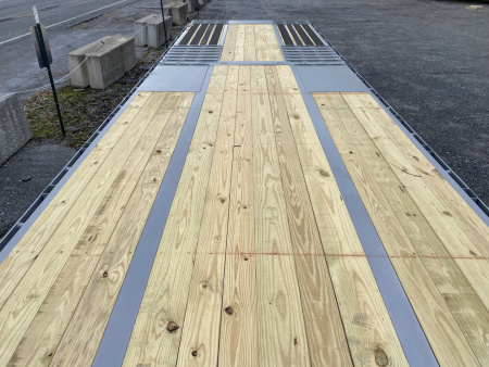 New 2026 Diamond C FMAX210 GOOSENECK TRAILER HYDRO DOVE & JACKS ALUMINUM OUTER RIMS WIRELESS REMOTE