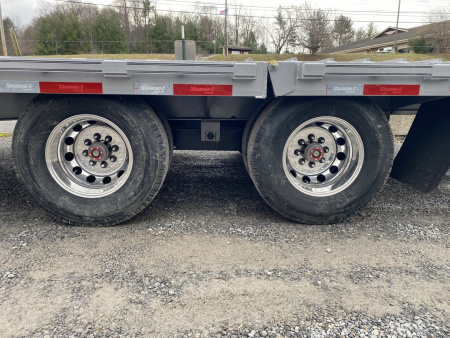 New 2026 Diamond C FMAX210 GOOSENECK TRAILER HYDRO DOVE & JACKS ALUMINUM OUTER RIMS WIRELESS REMOTE