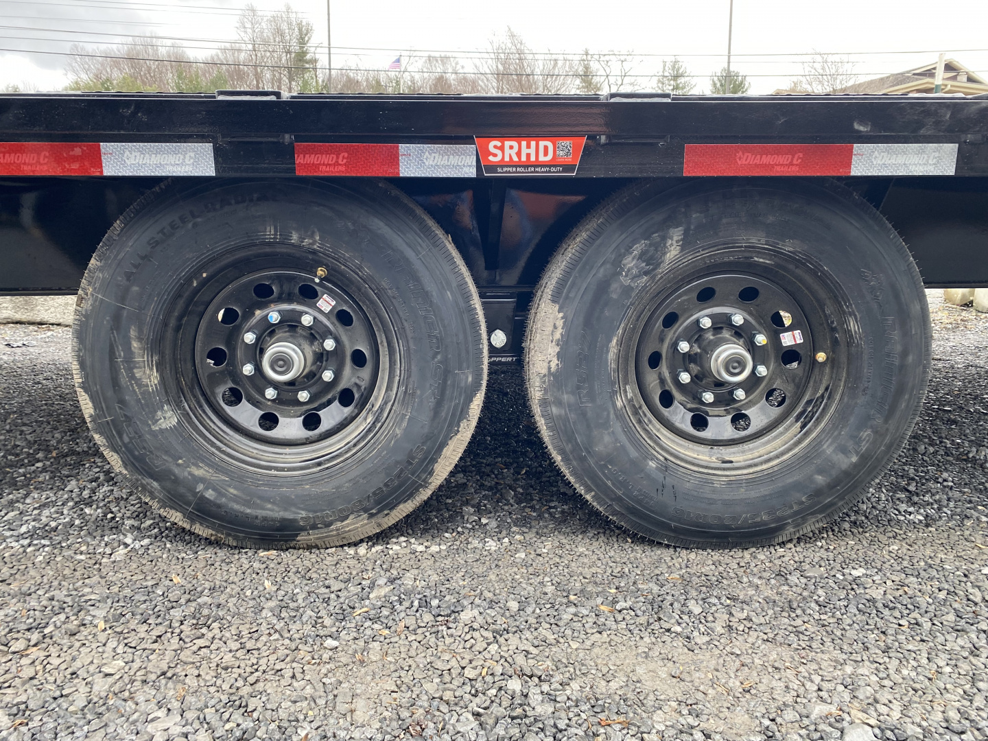 New 2026 Diamond C FMAX207 GOOSENECK TRAILER 23+5 MAX RAMPS 14 PLY TIRES