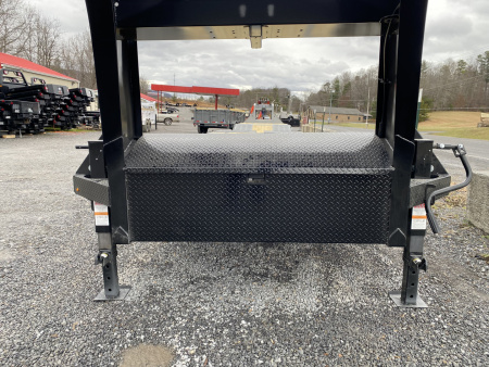 New 2026 Diamond C FMAX207 GOOSENECK TRAILER 23+5 MAX RAMPS 14 PLY TIRES