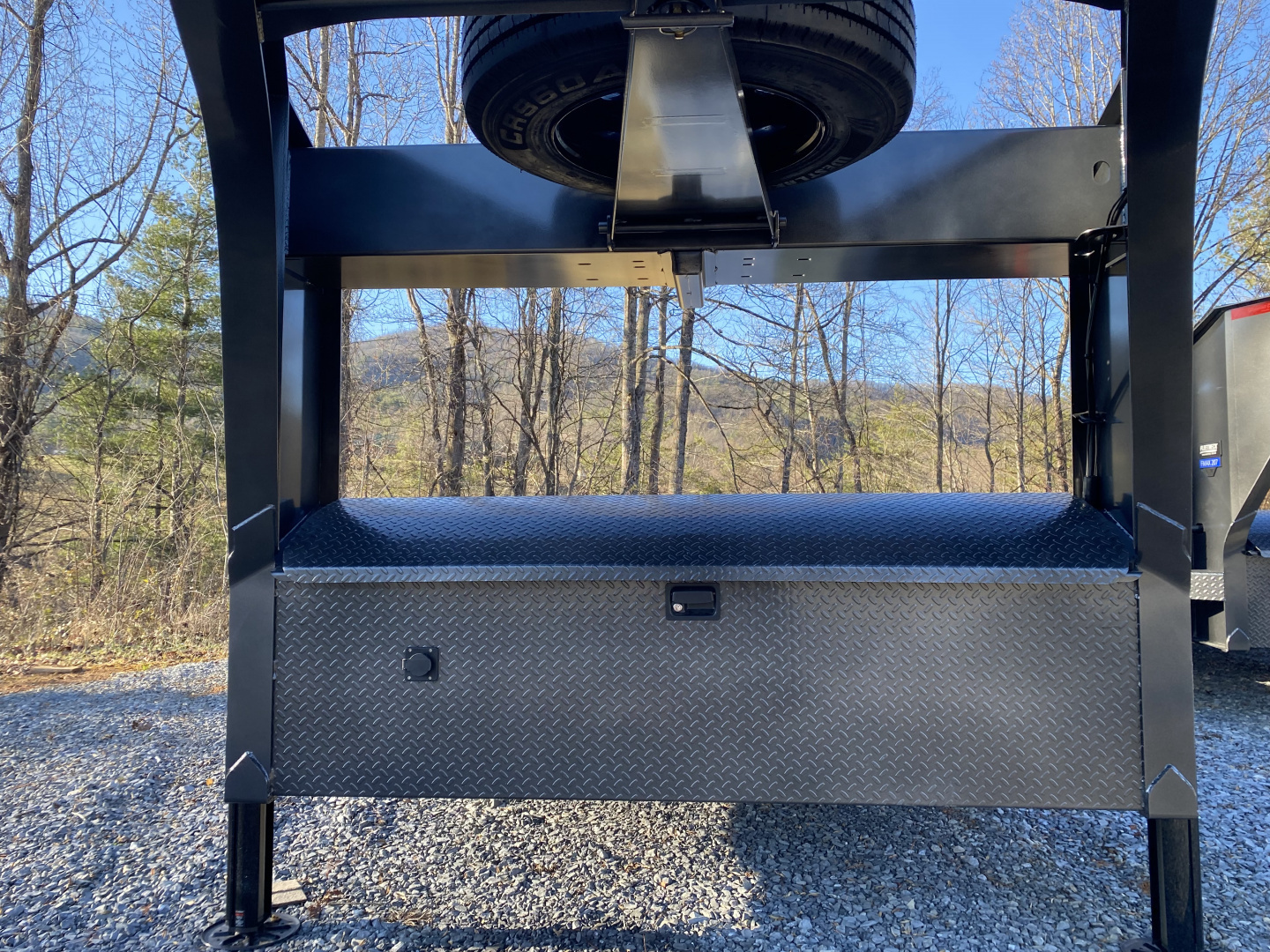 New 2026 Diamond C HDT210 GOOSENECK TILT TRAILER PACESETTER EDITION 24’ HYDRO JACKS 18 PLY TIRES