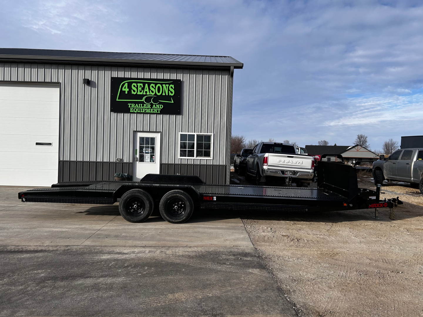 New 2026 MAXX-D N6X 83"X24' STEEL FLOOR/E TRACK/ROCK SHIELD 9.9K GVWR Car / Racing Trailer