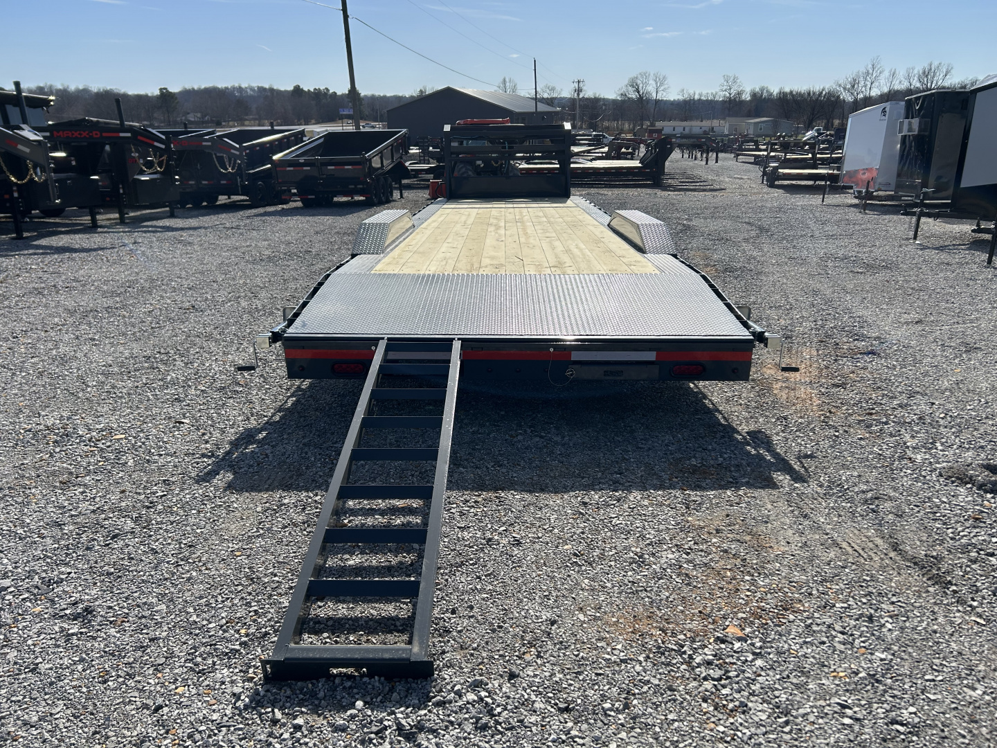 New 2026 Lamar Gooseneck Trailer | 102" x 32' 14K GVWR