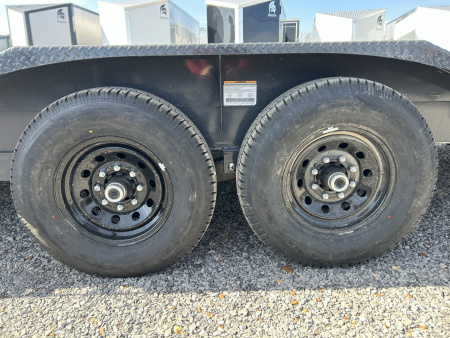 New 2026 Lamar Gooseneck Trailer | 102" x 32' 14K GVWR