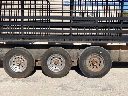 Used 2003 Gooseneck Trailer MFG GS Stock Trailer