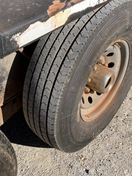 Used 2003 Gooseneck Trailer MFG GS Stock Trailer