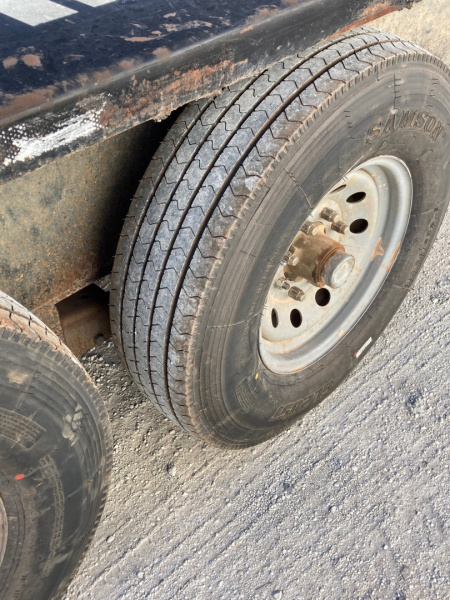 Used 2003 Gooseneck Trailer MFG GS Stock Trailer