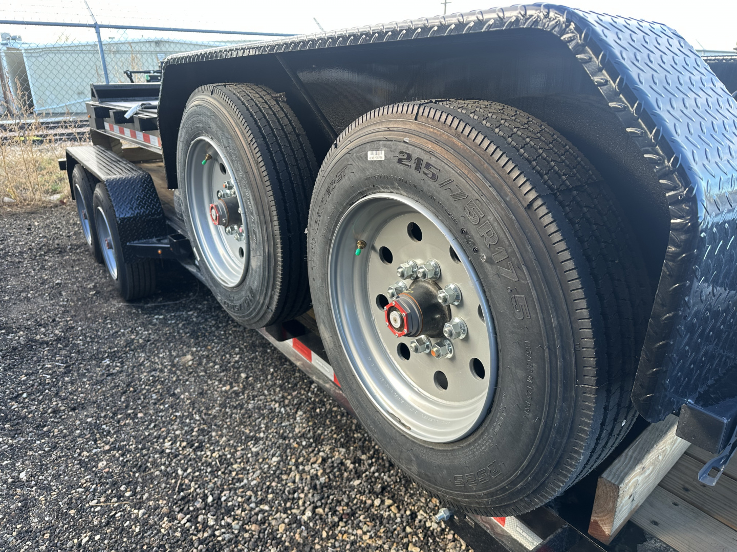 New 2025 Sure-Trac 7X18+4 17.6K Pro Ser Tilt Trailer