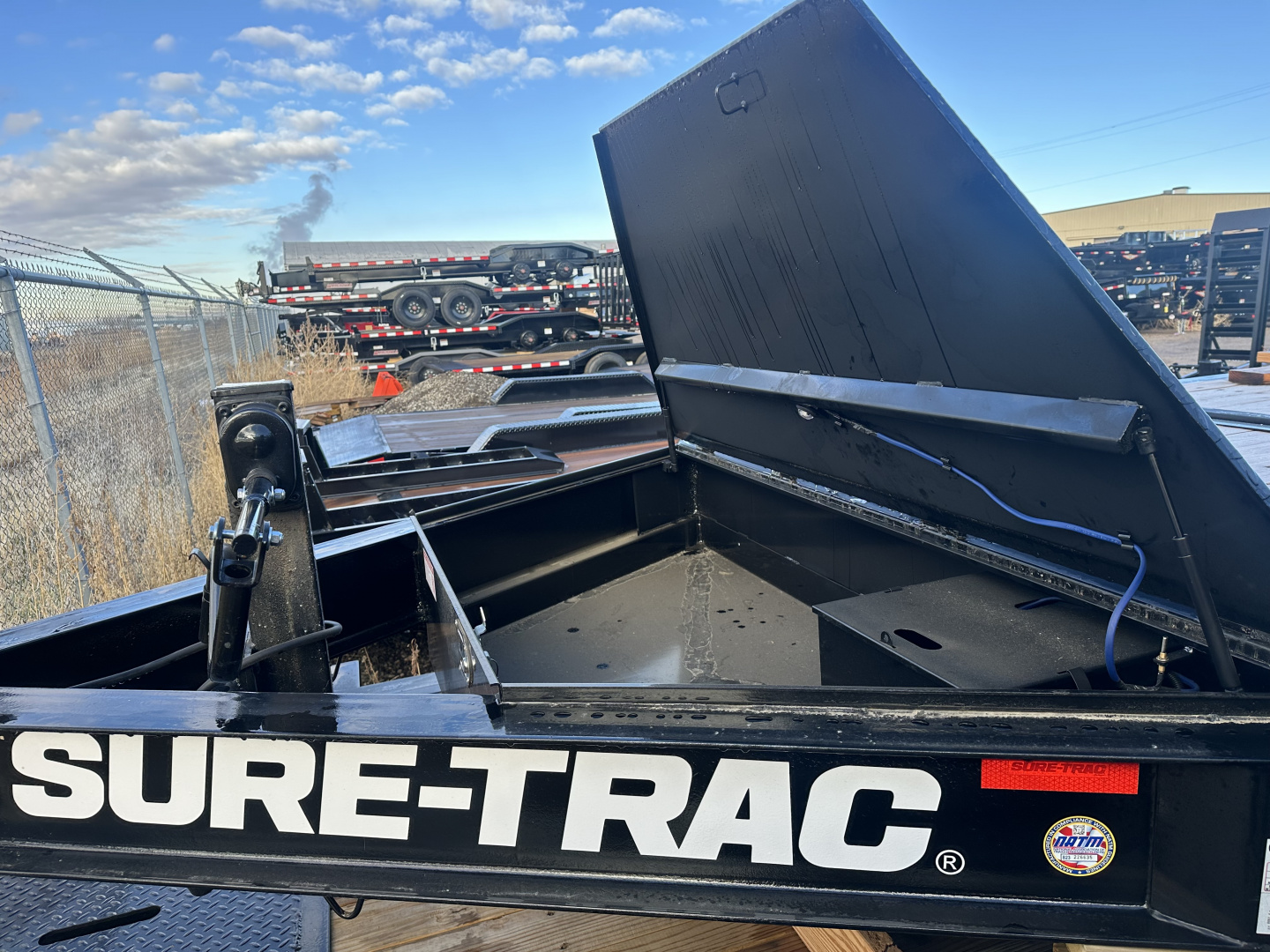 New 2025 Sure-Trac 7X18+4 17.6K Pro Ser Tilt Trailer