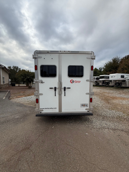 Consignment 2019 Kiefer Manufacturing Genesis 2H LQ Horse Trailer