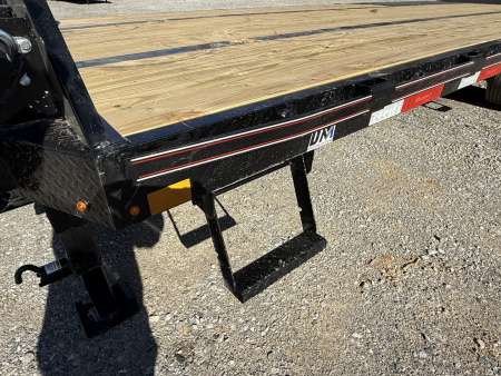 New 2026 Diamond C Trailers FMAX 212 Flatbed Trailer, MAX RAMPS ALUMINUM OUTER WHEELS