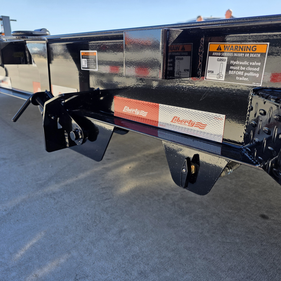 New 2026 Liberty 22' HYD BLACK ASSIST LT14K82X22 Tilt Trailer