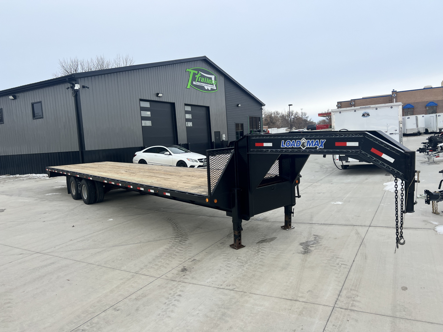 Used 2013 Load Trail 40ft Gooseneck with 2-12,000lb axles=24K