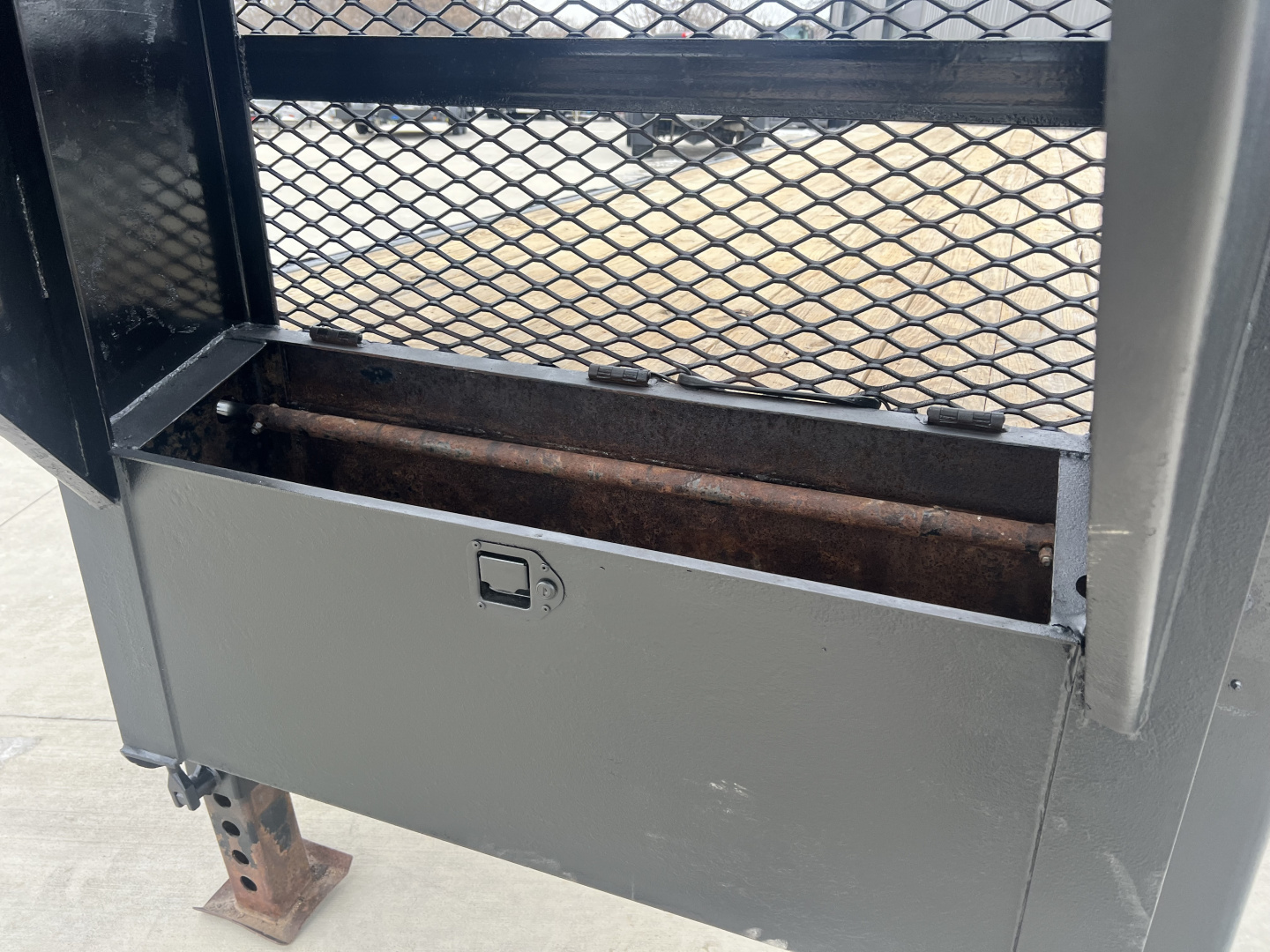 Used 2013 Load Trail 40ft Gooseneck with 2-12,000lb axles=24K