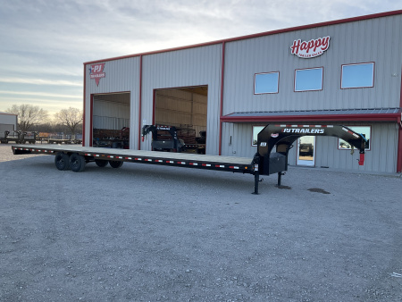 New 2026 PJ 102 x40' GN Low-Pro Flatbed w/ Singles - LS