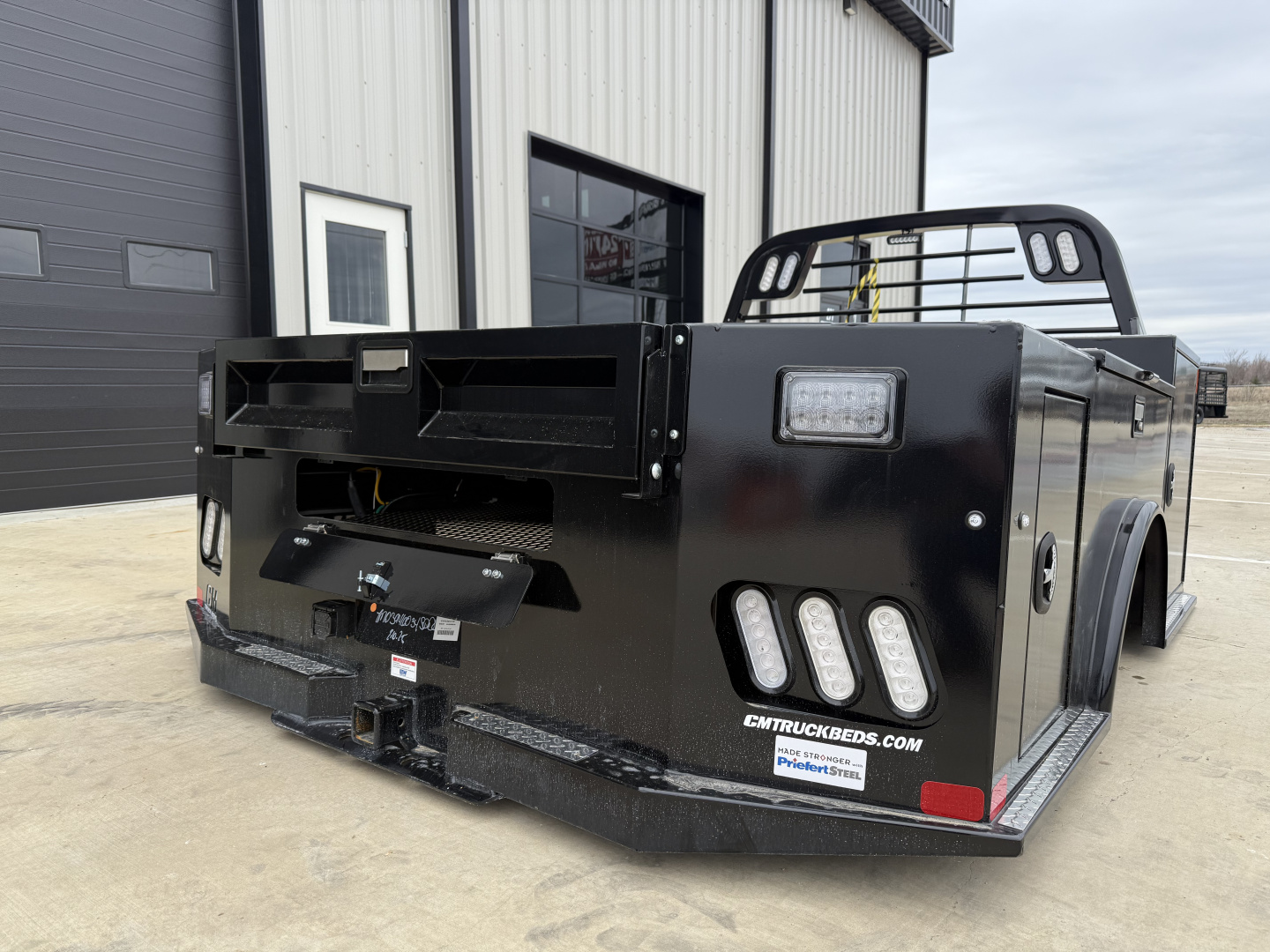 New 2026 CM Truck Beds TM-03946034SDLX Truck Bed 54441