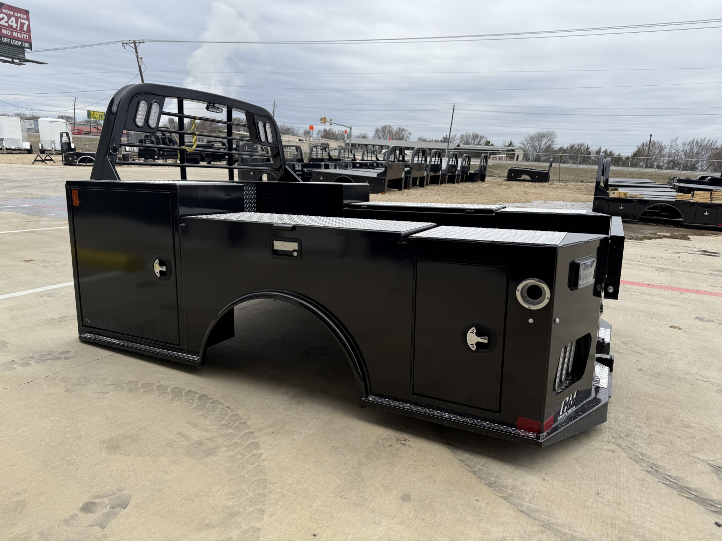 New 2026 CM Truck Beds TM-03946034SDLX Truck Bed 54441