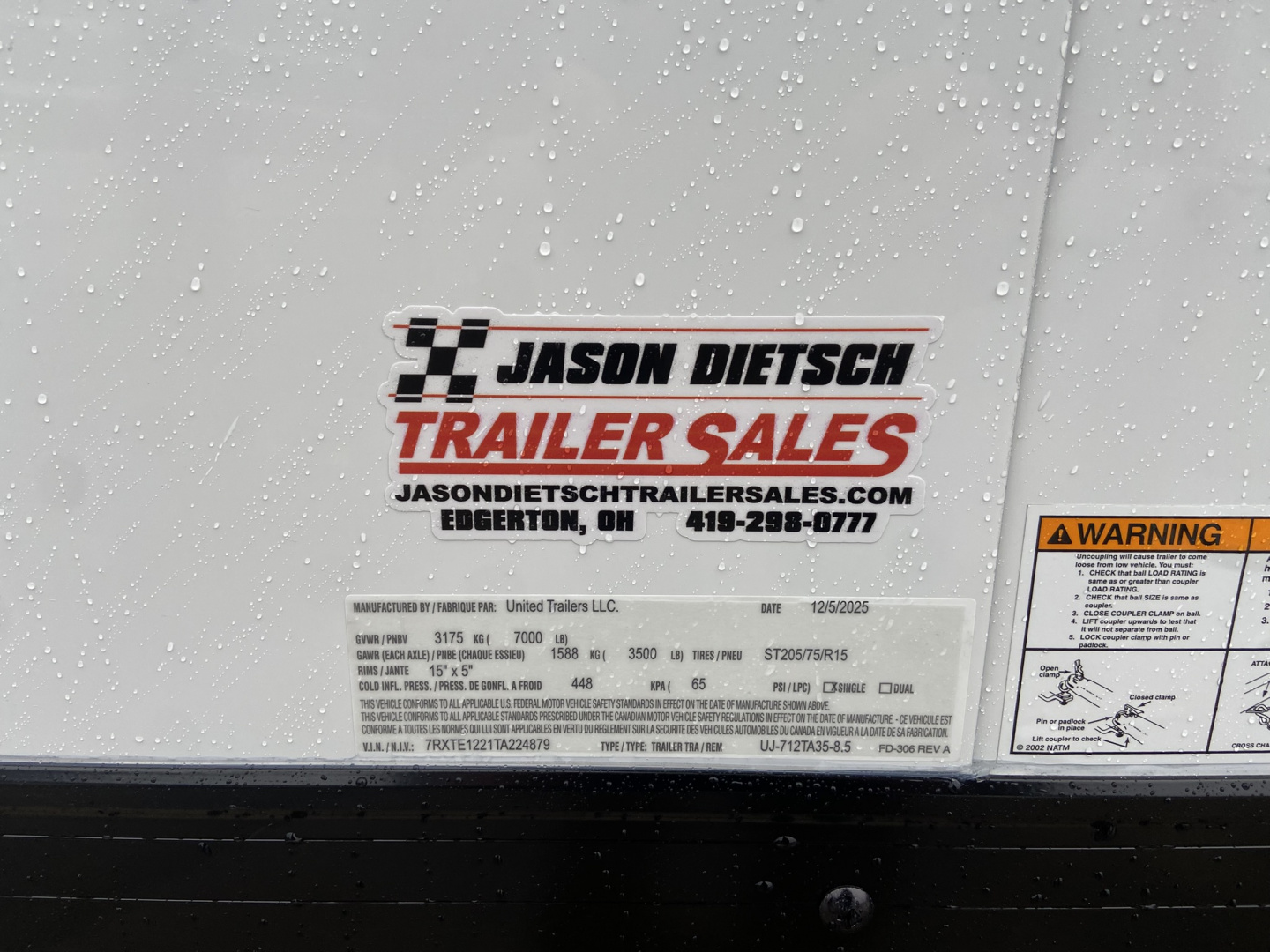 New United 12' UJ V-Nose Enclosed Cargo Trailer