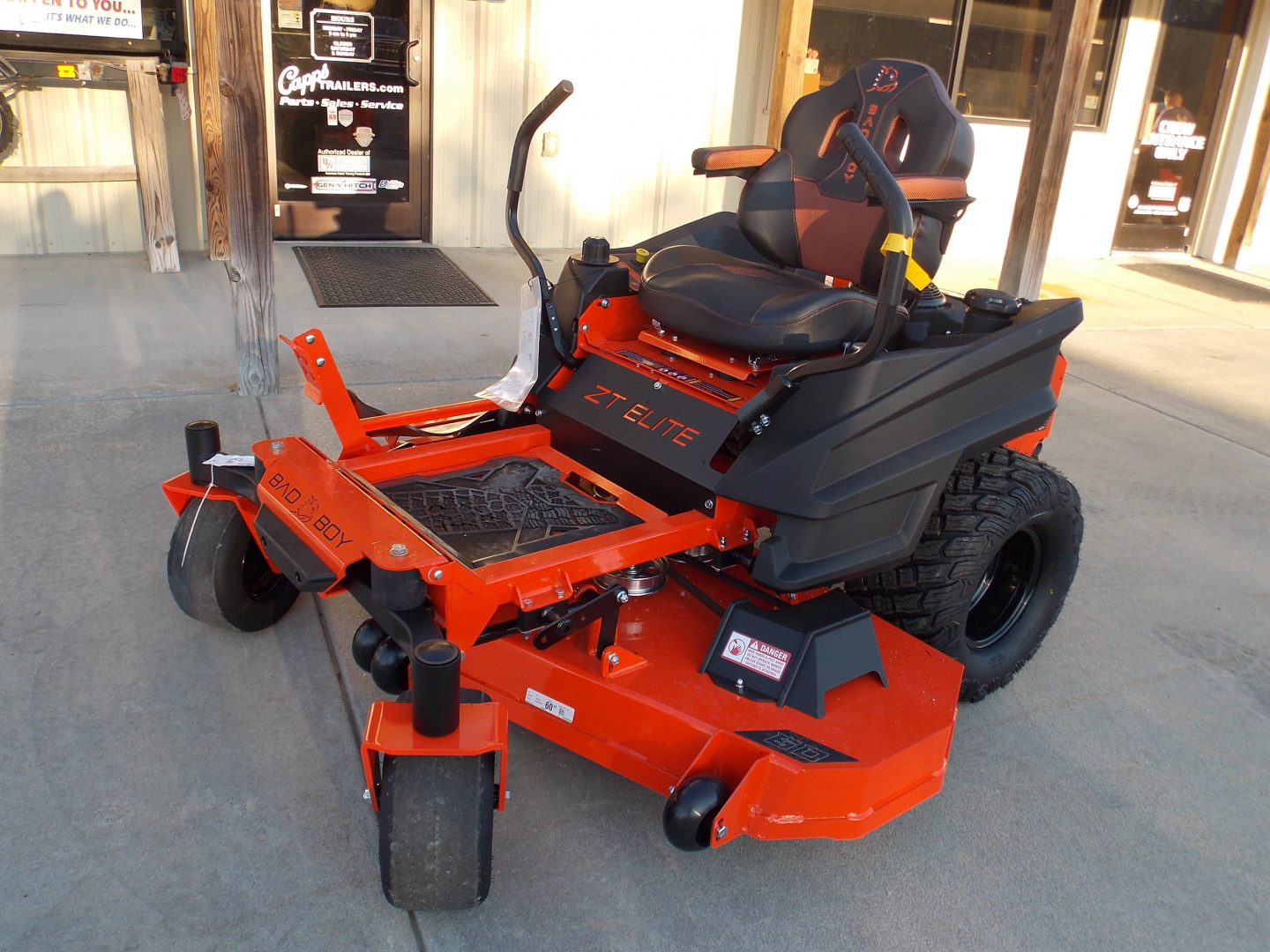 New 2026 Bad Boy ZT ELITE 60" KAWASAKI BZS60FR730 Lawn Mowers