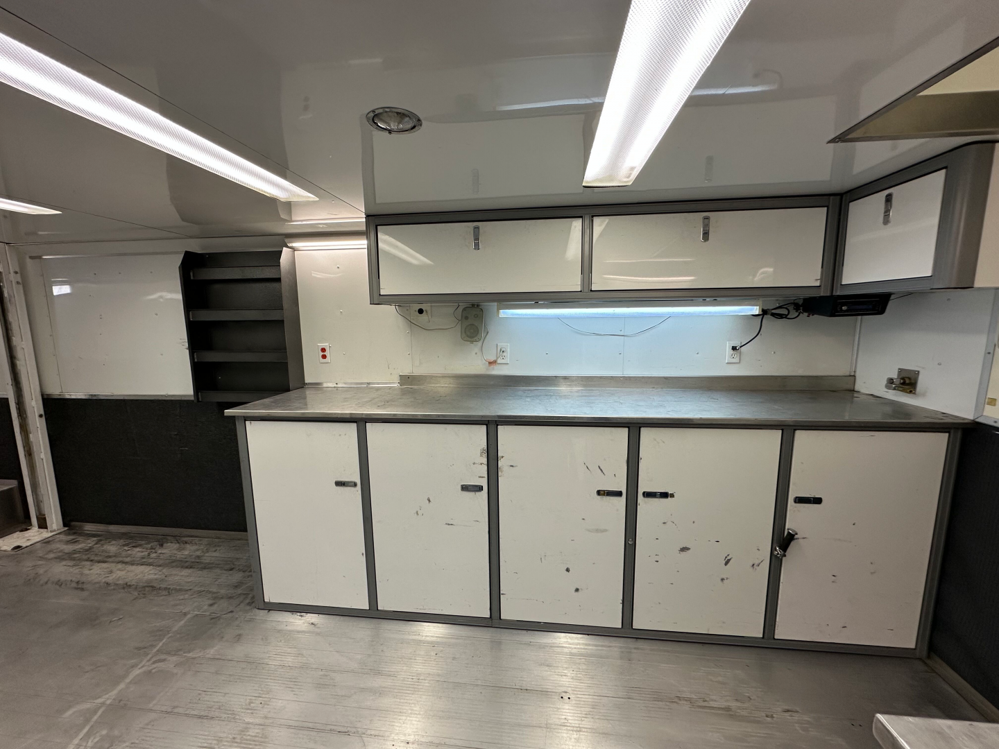 Used 2007 Classic 36' Stacker Trailer