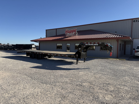 New 2026 PJ 102 x32' GN Low Pro Hydraulic Dovetail w/ Duals - LY