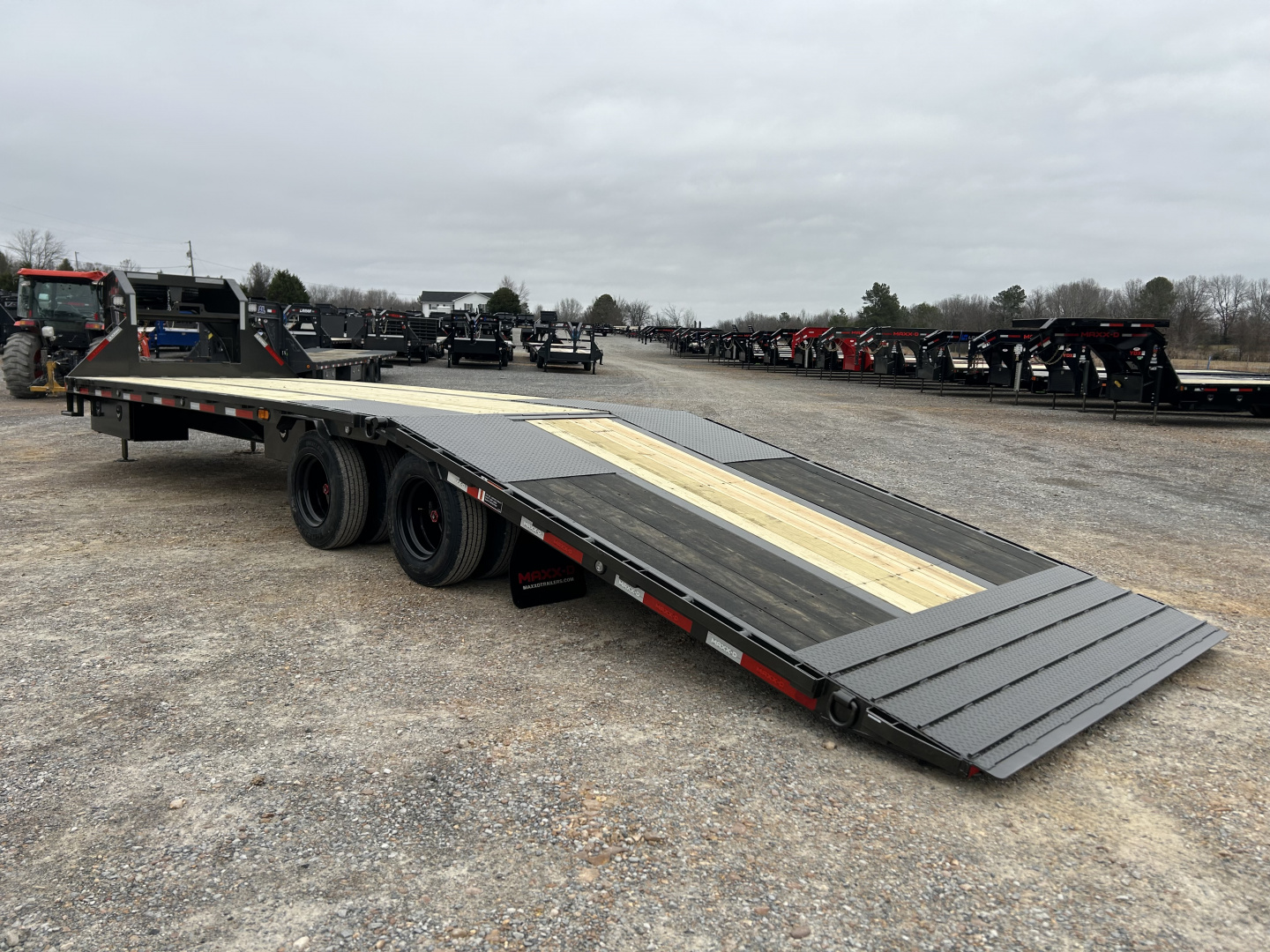 New 2026 MAXXD Gooseneck Trailer | 32' x 102' 30K GVWR