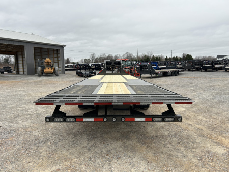 New 2026 MAXXD Gooseneck Trailer | 32' x 102' 30K GVWR