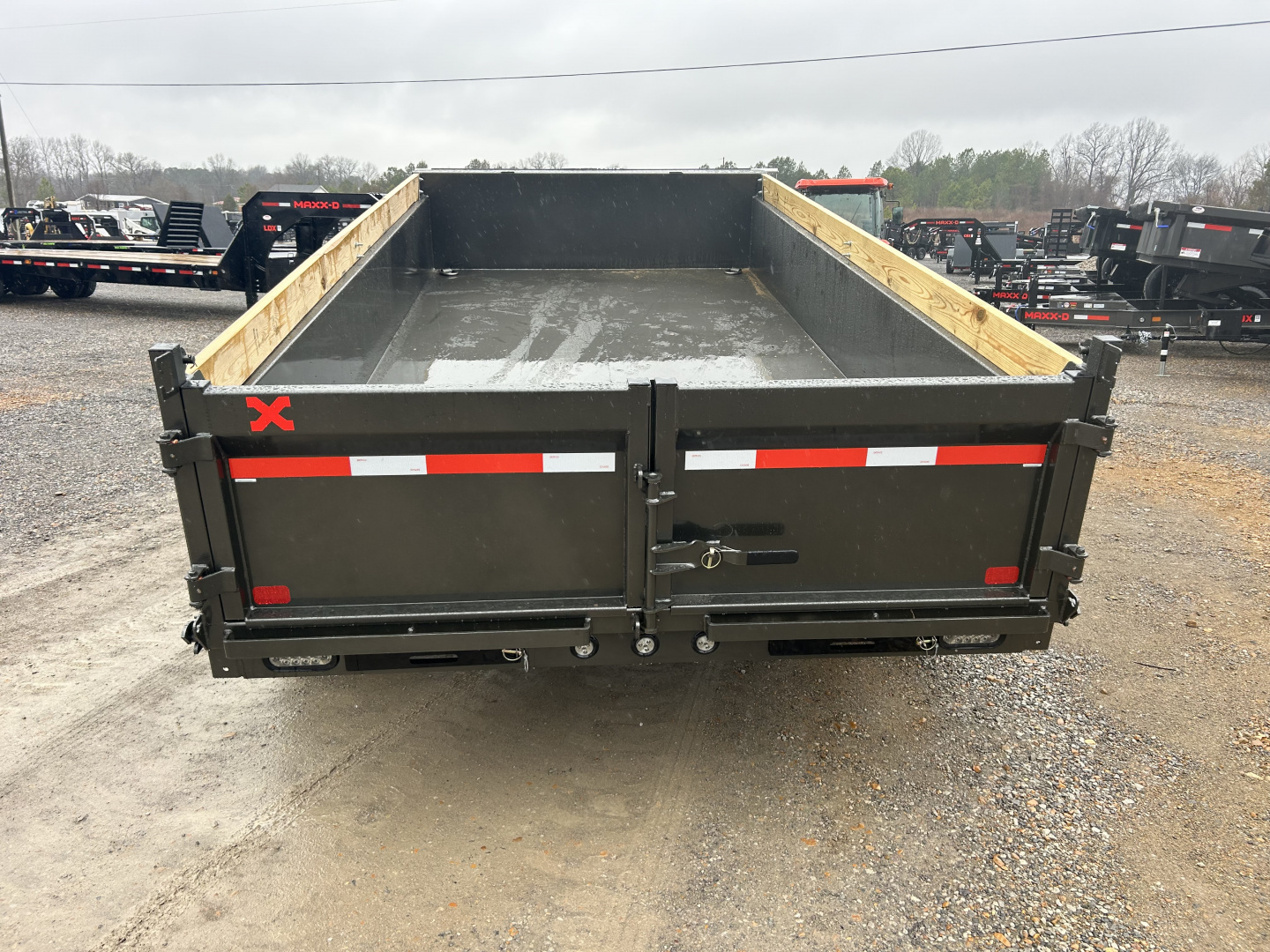 New 2026 MAXXD Dump Trailer | 83" x 14' | 14K GVWR *SCRATCH AND DENT*