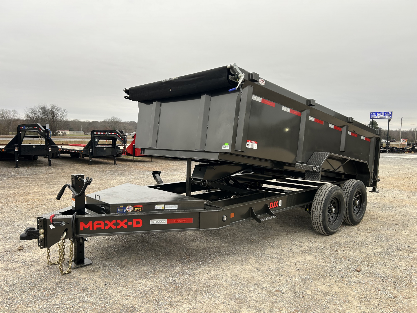 New 2026 MAXXD Dump Trailer | 14' x 83" 15.4K GVWR