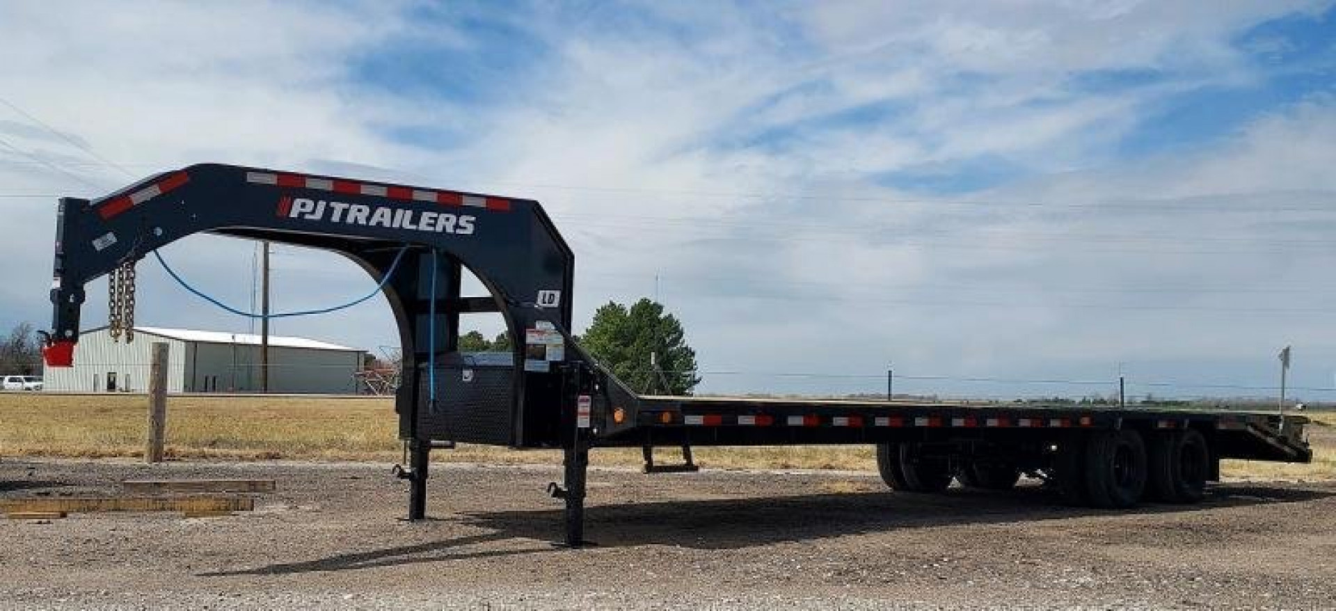New 2026 PJ Trailers 102" x 32' Low-Pro Flatdeck with Duals (LD) Flatbed Trailer