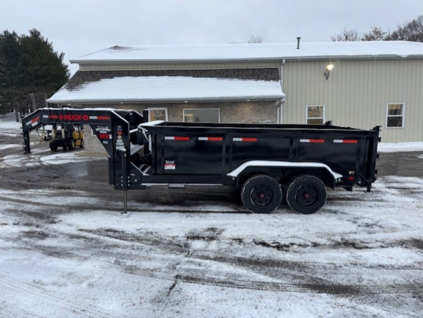 New 2026 MAXX-D DTX8314G Dump Trailer